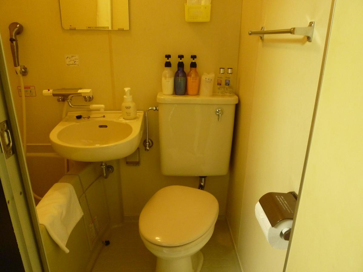 Hirakata Crystal Hotel Eksteriør billede