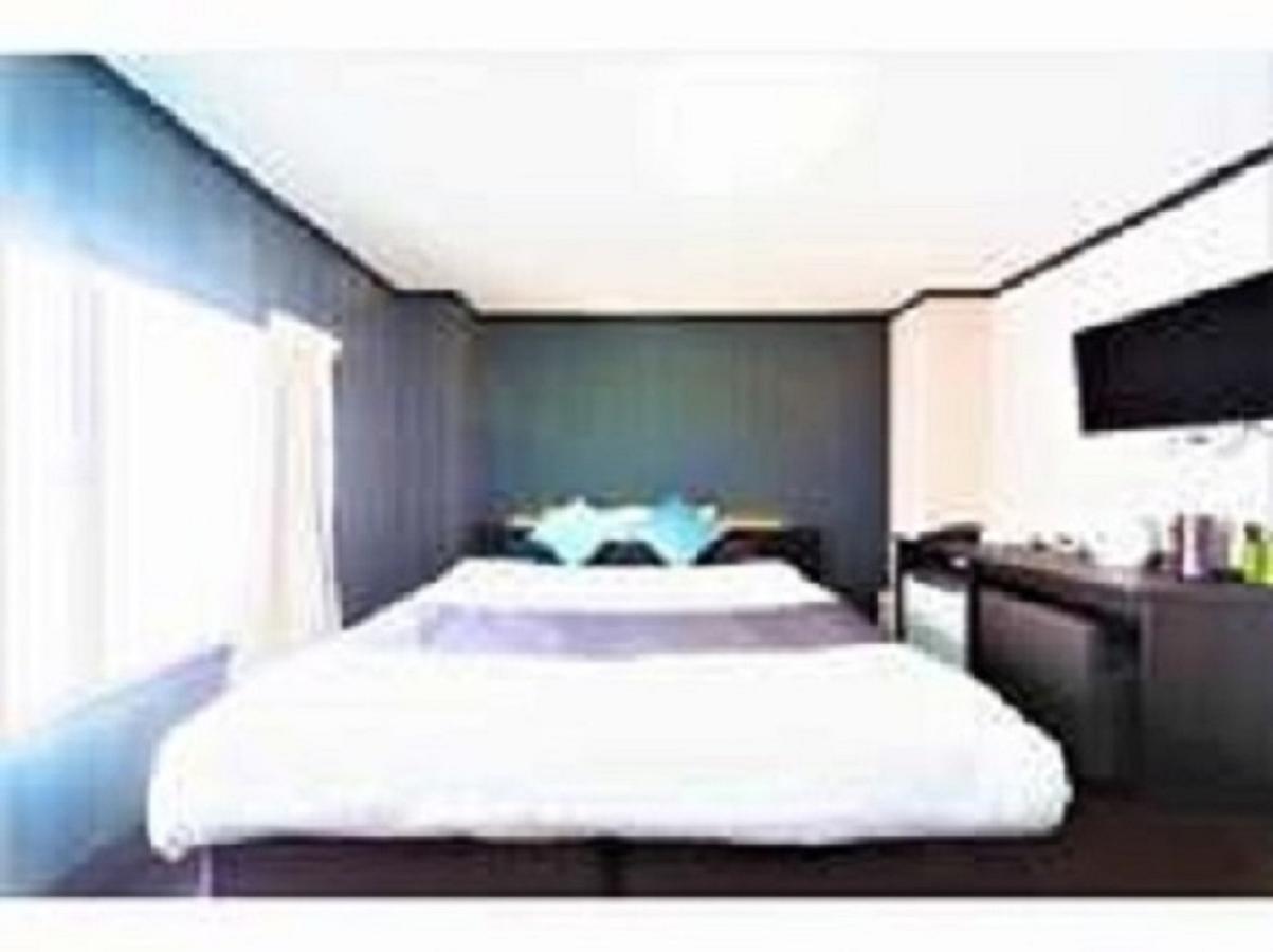 Hirakata Crystal Hotel Eksteriør billede